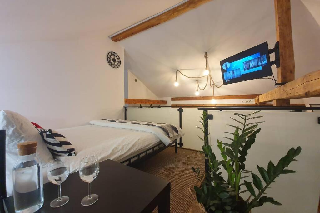 Koci Dom Loft Apartamento Wieliczka Exterior foto